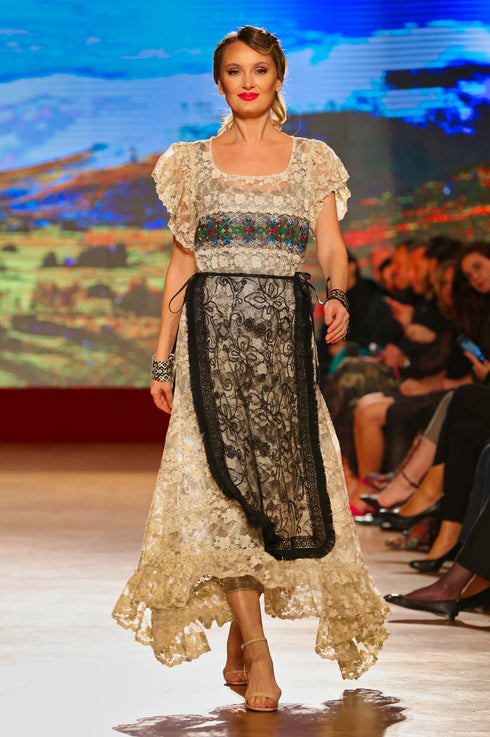 Rochie din dantela cu broderie freeshipping - Liza Panait Online Boutique